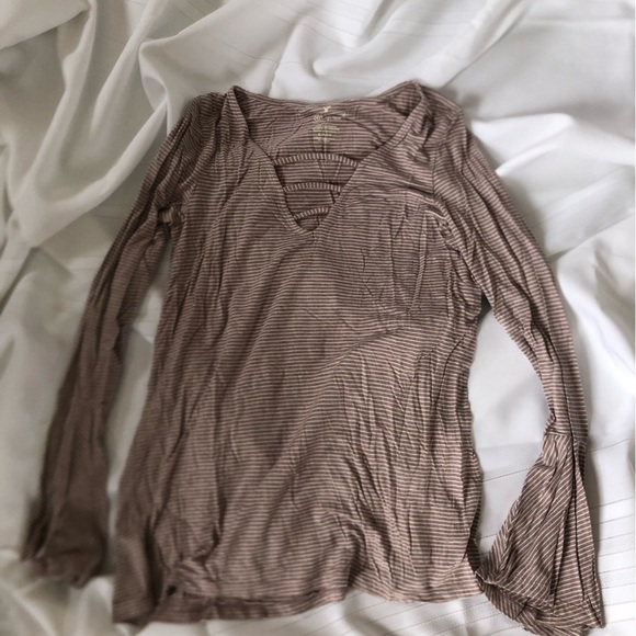 American Eagle Soft and Sexy Long Sleeve Tee - Picture 7 of 11